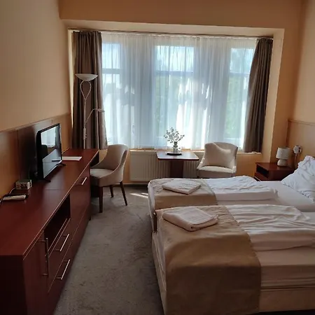 D-hotel מלון גיולה