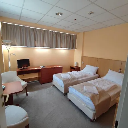 מלון D-hotel גיולה